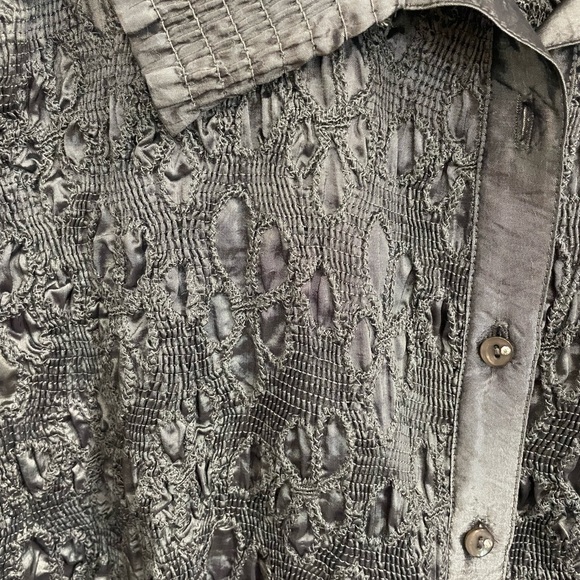 Puli Textured Gray Blouse - Picture 3 of 10